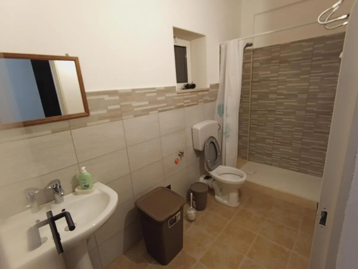 Mc Rooms Torretta  0*, Torretta (Sicily)