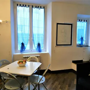https://beautiful-apartment-in-the-lively-heart-of-genua.hotelitalianriviera.com