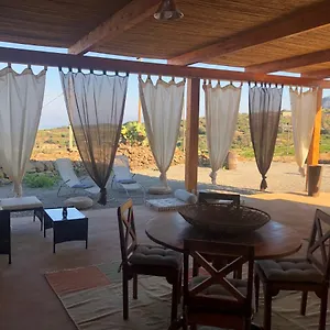 Villa Dammuso Rekhale Con Vista Mare, Scauri (Sicily)