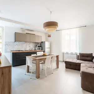 https://il-piccolo-borgo-di-trastevere.it-romehotels.com